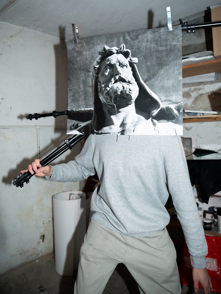 a man standing
Marvin Merkel Photography